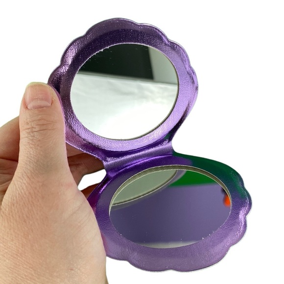 Purple Holographic Sea Shell Compact Mirror - Picture 6 of 15